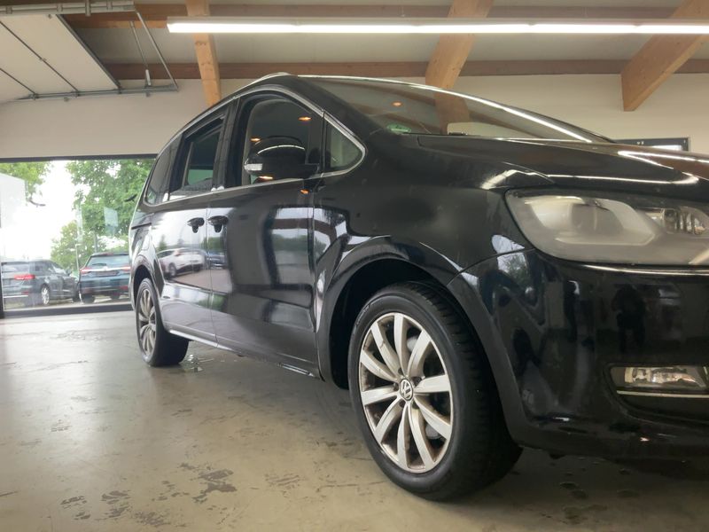 Volkswagen Sharan 2.0 TDI Highline BlueMotion Tech 2015 – снимка 12