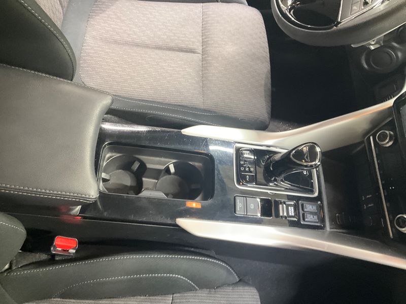 Mitsubishi Eclipse Cross 2.4 Plug-in Hybrid 4WD 2022 – снимка 30