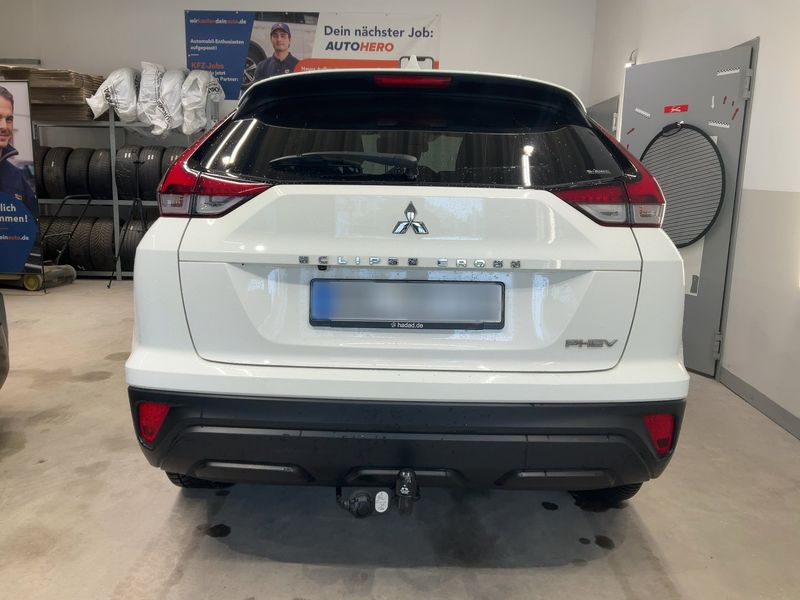 Mitsubishi Eclipse Cross 2.4 Plug-in Hybrid 4WD 2022 – снимка 7