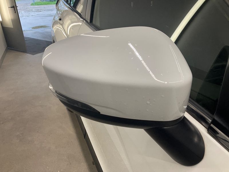 Mitsubishi Eclipse Cross 2.4 Plug-in Hybrid 4WD 2022 – снимка 25