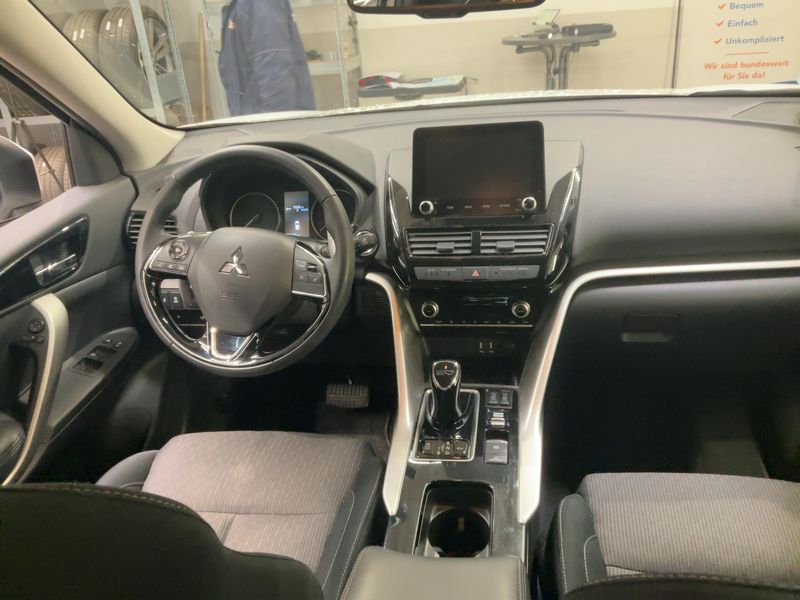 Mitsubishi Eclipse Cross 2.4 Plug-in Hybrid 4WD 2022 – снимка 17