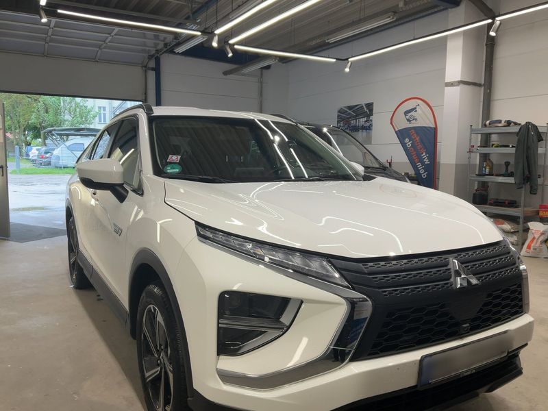 Mitsubishi Eclipse Cross 2.4 Plug-in Hybrid 4WD 2022 – снимка 12