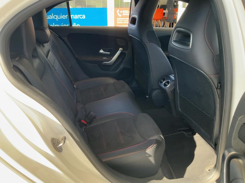 Mercedes-Benz A-Klasse A 200 d AMG Line 2019 – снимка 19