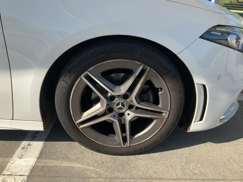 Mercedes-Benz A-Klasse A 200 d AMG Line 2019 – снимка 11