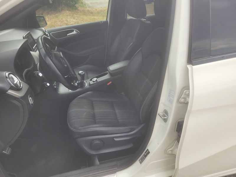 Mercedes-Benz B-Klasse B 200 CDI Sport 2013 – снимка 31