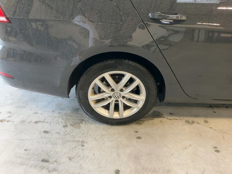 Volkswagen Golf VII 2.0 TDI Comfortline BlueMotion Tech 2019 – снимка 9