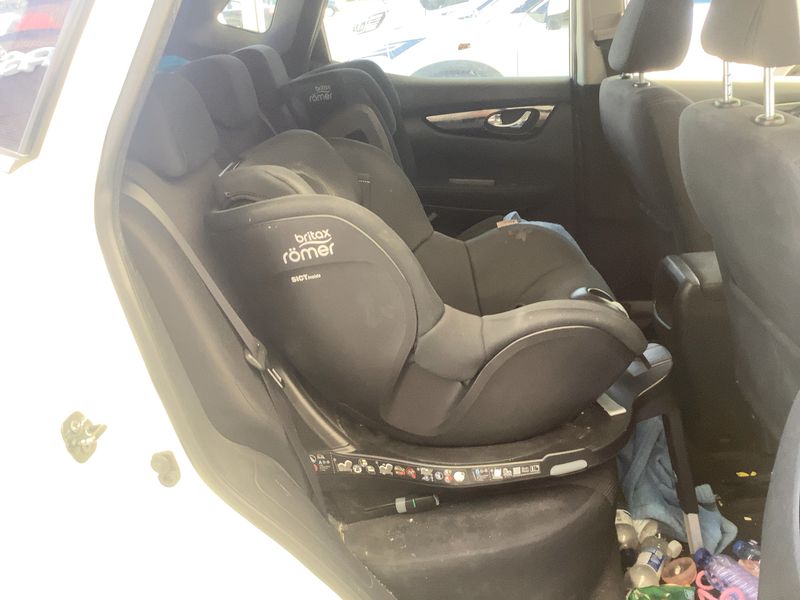 Nissan Qashqai 1.5 Turbodiesel N-Connecta 2016 – снимка 19