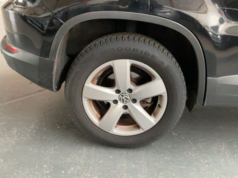 Volkswagen Tiguan 2.0 TDI Sportline BlueMotion Tech 2011 – снимка 9