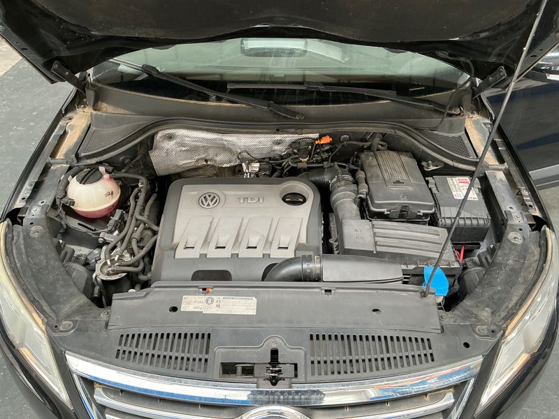 Volkswagen Tiguan 2.0 TDI Sportline BlueMotion Tech 2011 – снимка 31