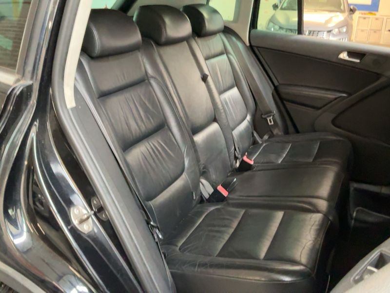 Volkswagen Tiguan 2.0 TDI Sportline BlueMotion Tech 2011 – снимка 19