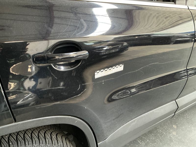 Volkswagen Tiguan 2.0 TDI Sportline BlueMotion Tech 2011 – снимка на щета 35
