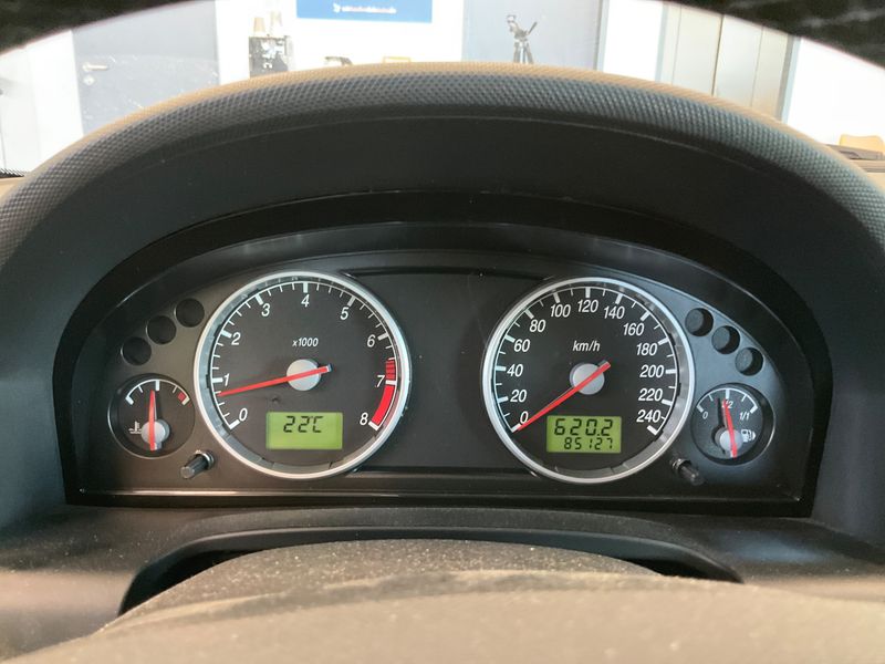 Ford Mondeo 1.8 Ghia 2002 – снимка 4