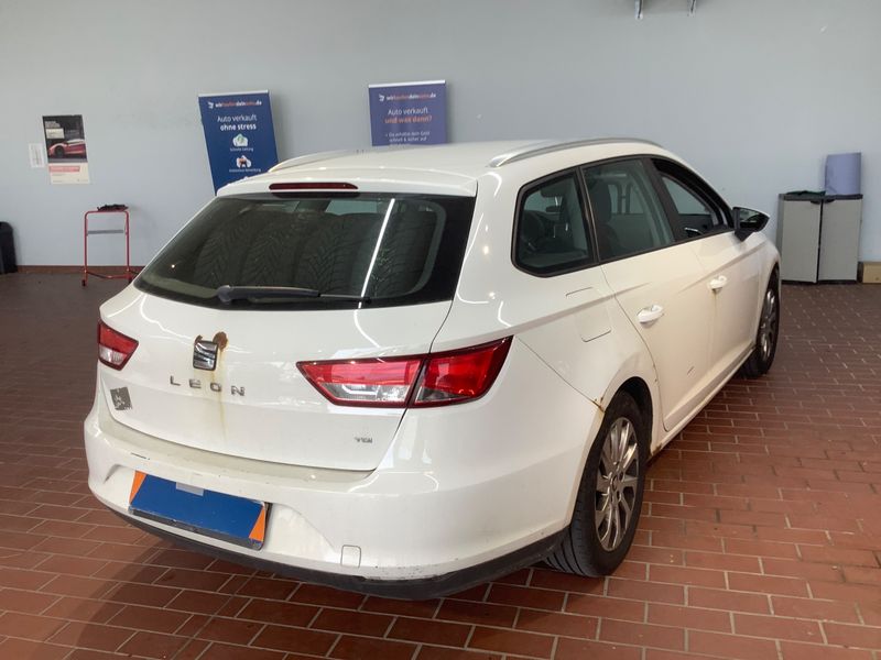 Seat Leon 1.6 TDI Style 2014 – снимка 2
