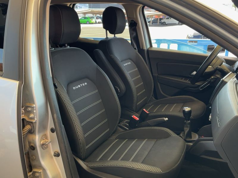 Dacia Duster 1.3 TCe Prestige 2020 – снимка 16