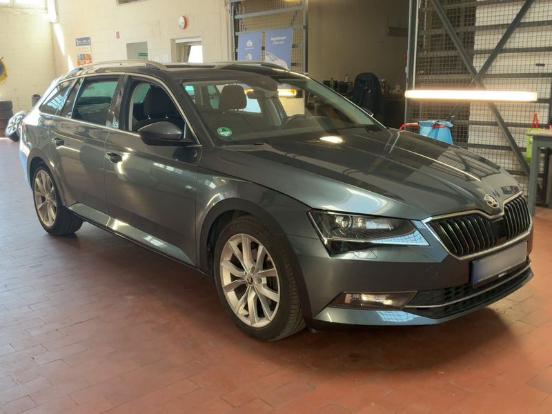 Skoda Superb 2.0 TDI Style 2017 – снимка 12