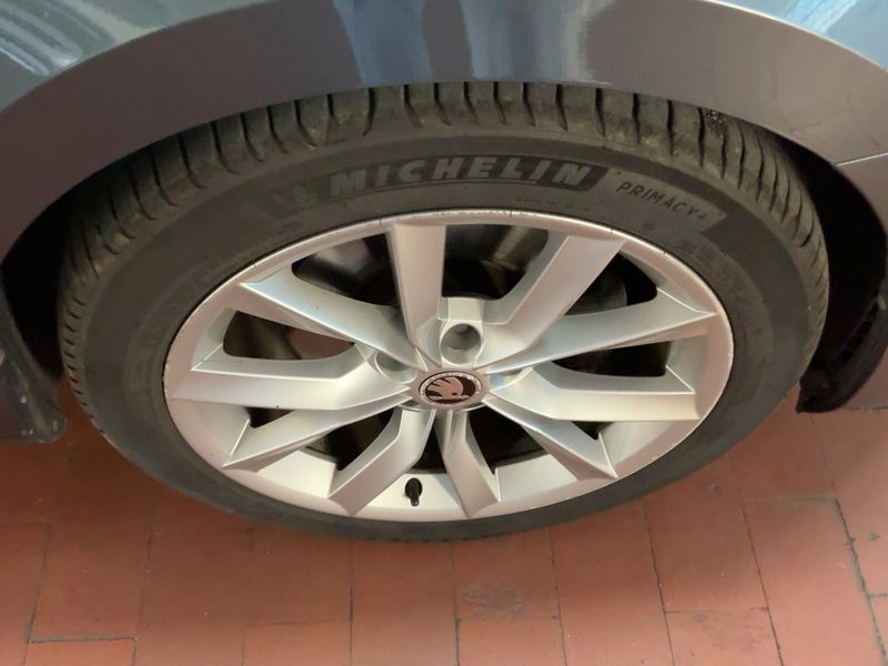 Skoda Superb 2.0 TDI Style 2017 – снимка 11