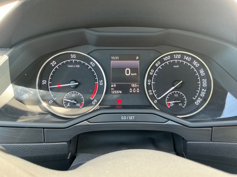 Skoda Superb 2.0 TDI Style 2017 – снимка 19