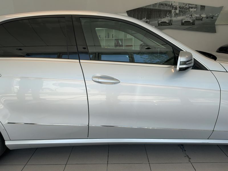 Mercedes-Benz E-Klasse E 250 CGI BlueEfficiency Avantgarde 2010 – снимка 10