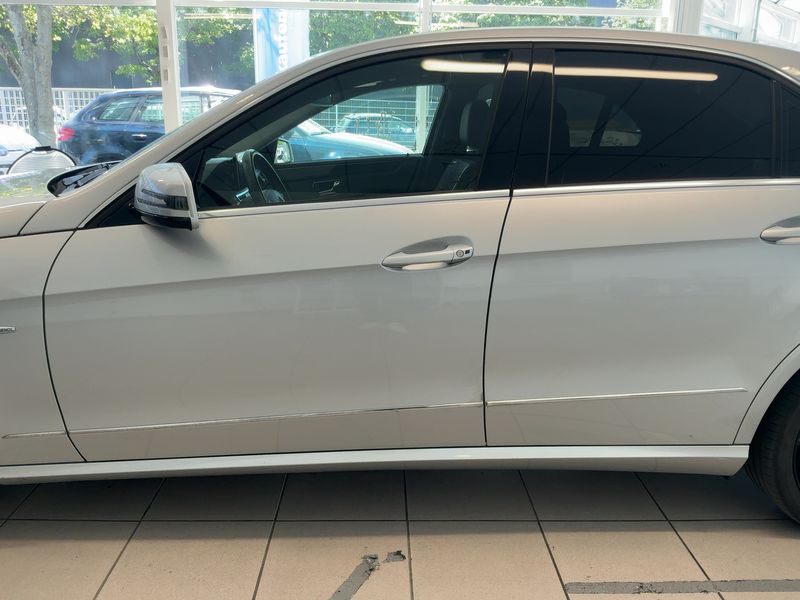Mercedes-Benz E-Klasse E 250 CGI BlueEfficiency Avantgarde 2010 – снимка 4