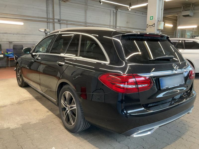 Mercedes-Benz C-Klasse C 220 d T Avantgarde 2020 – снимка 6