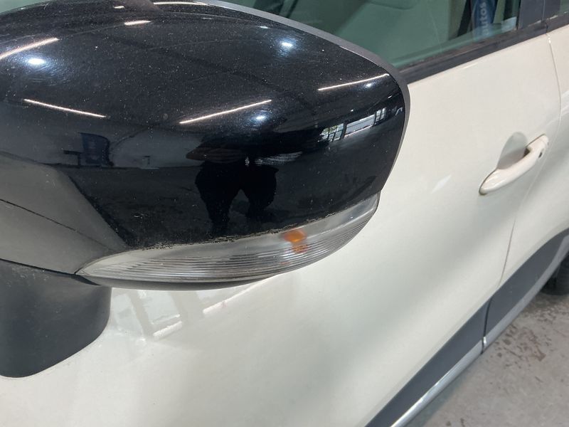 Renault Captur 1.2 TCe Zen 2014 – снимка 21