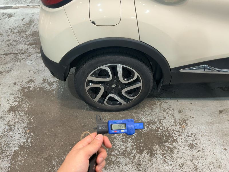 Renault Captur 1.2 TCe Zen 2014 – снимка 9
