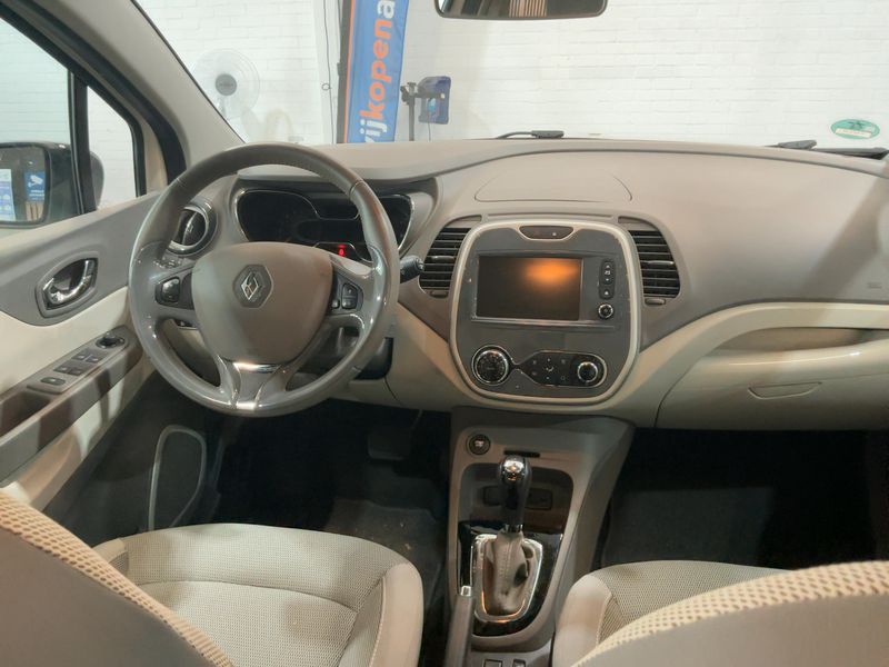 Renault Captur 1.2 TCe Zen 2014 – снимка 17