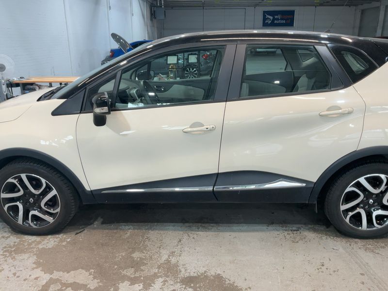 Renault Captur 1.2 TCe Zen 2014 – снимка 4