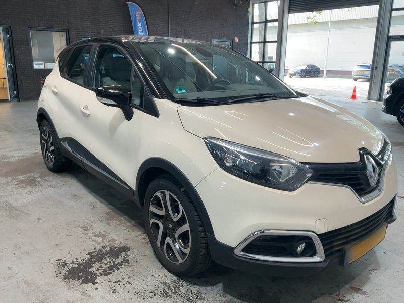 Renault Captur 1.2 TCe Zen 2014 – снимка 12