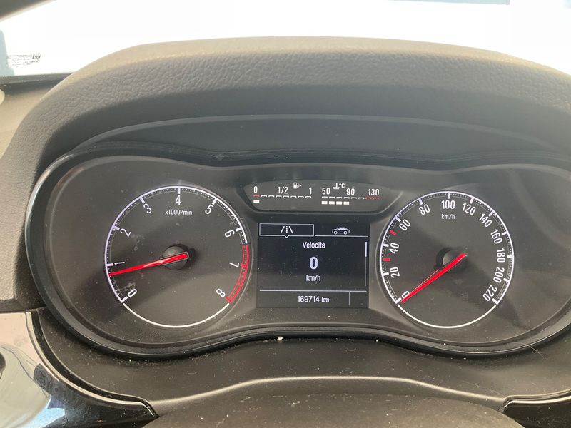 Opel Corsa 1.4 LPG Black Edition 2018 – снимка 18