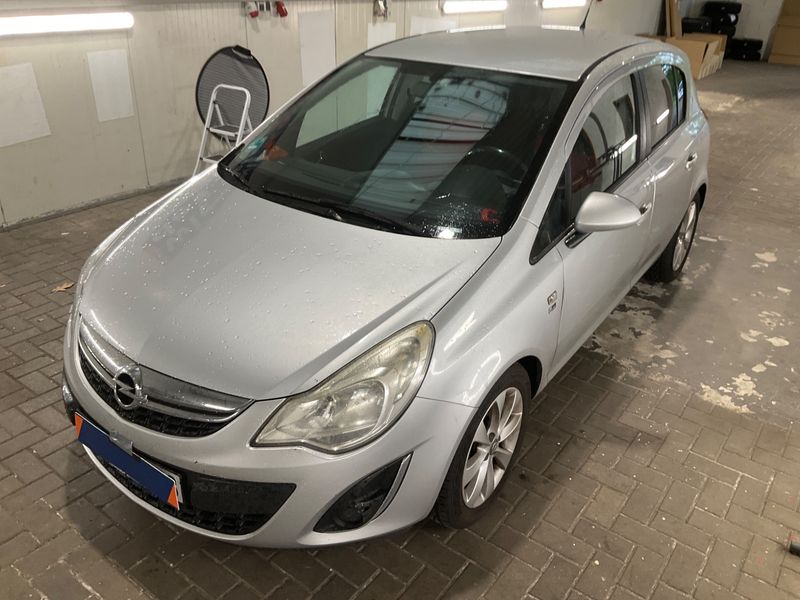 Opel Corsa 1.4 150 Jahre Opel 2012 – снимка 1