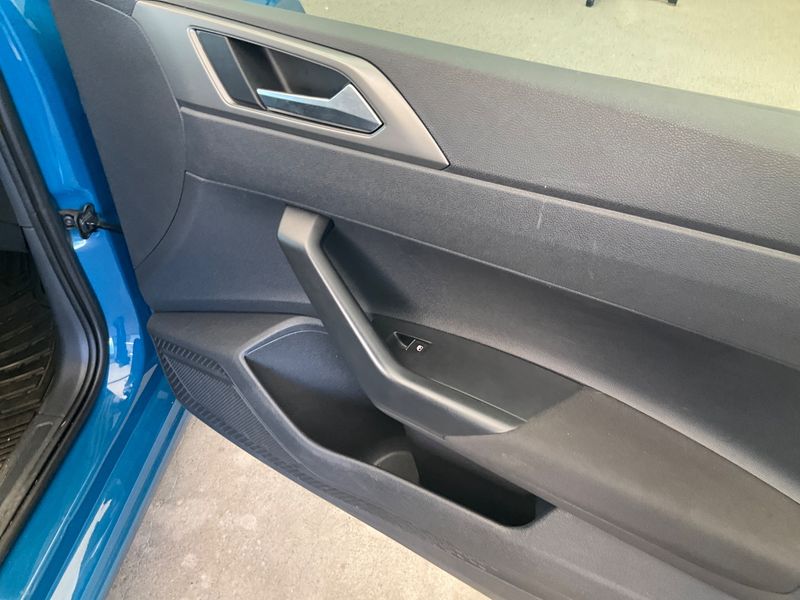 Volkswagen Polo 1.0 TSI Comfortline 2018 – снимка 26
