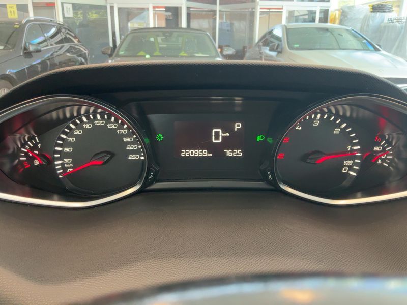 Peugeot 308 2.0 Blue-HDi Business-Line 2016 – снимка 19