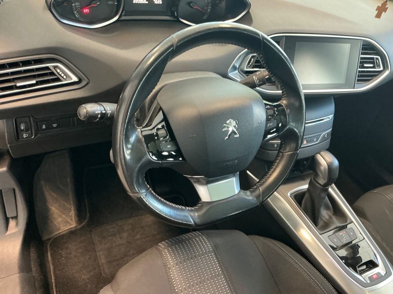 Peugeot 308 2.0 Blue-HDi Business-Line 2016 – снимка 24