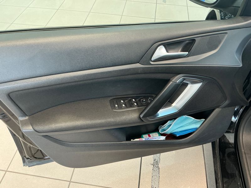 Peugeot 308 2.0 Blue-HDi Business-Line 2016 – снимка 26