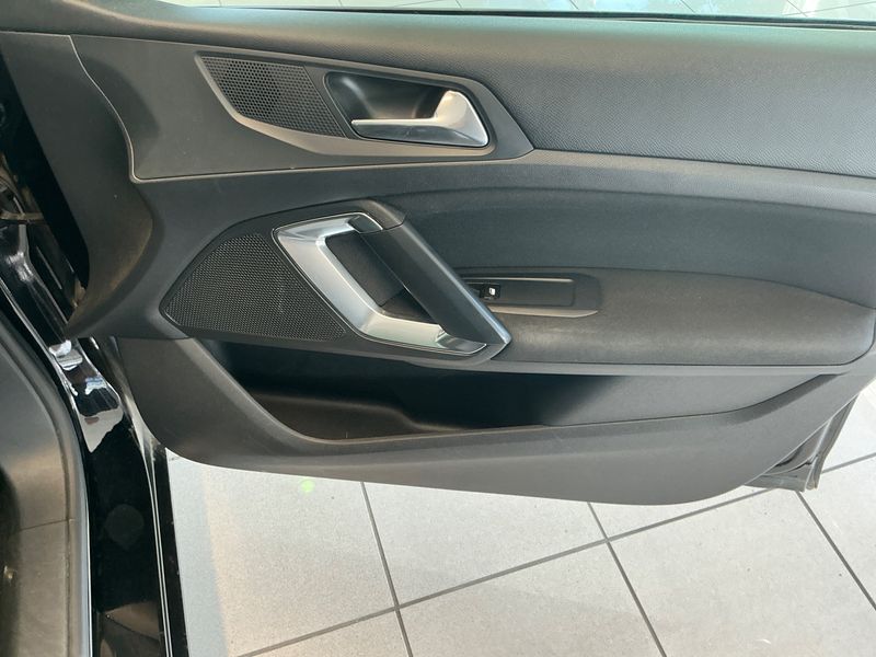 Peugeot 308 2.0 Blue-HDi Business-Line 2016 – снимка 28