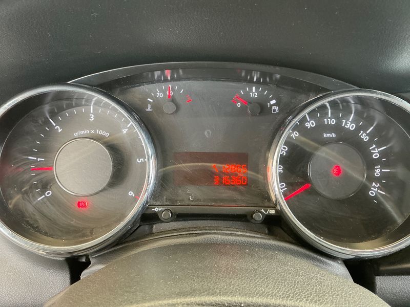 Peugeot 3008 1.6 Blue-HDi Style 2014 – снимка 4