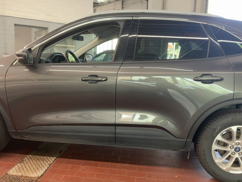 Ford Kuga 2.5 Plug-in Hybrid Titanium X 2022 – снимка 4