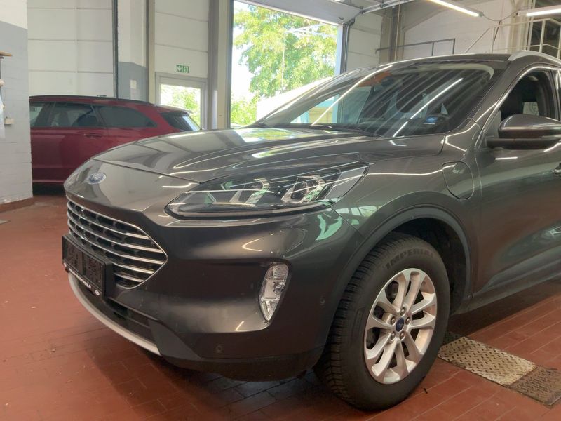 Ford Kuga 2.5 Plug-in Hybrid Titanium X 2022 – снимка 2