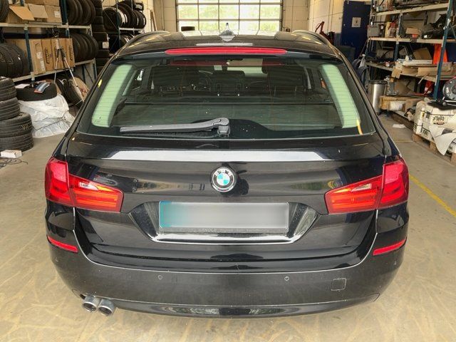 BMW 5er 520d 2012 – снимка на щета