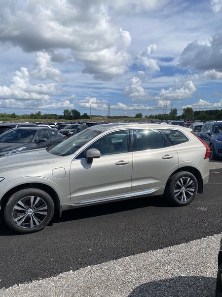 Volvo XC60 2.0 T8 Plug-in Hybrid Inscription AWD 2018 – снимка 4