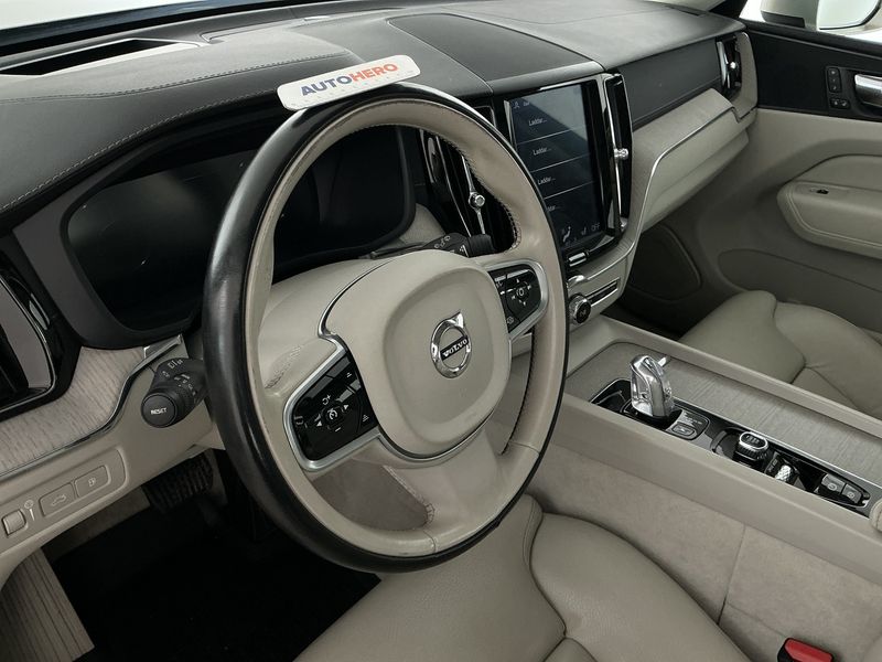 Volvo XC60 2.0 T8 Plug-in Hybrid Inscription AWD 2018 – снимка 21