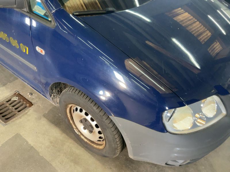 Volkswagen Caddy 1.9 TDI Kasten 2010 – снимка 12