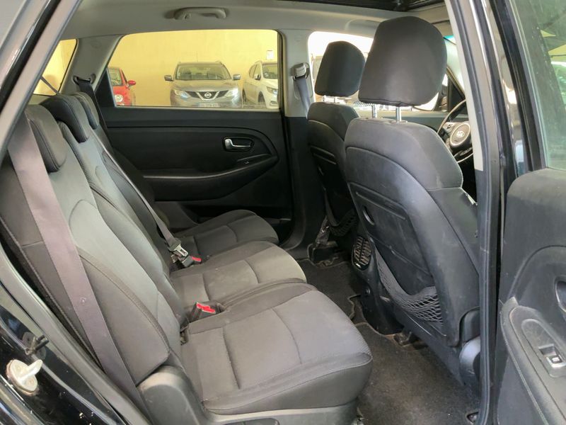 Kia Carens 1.6 GDI Active 2013 – снимка 19