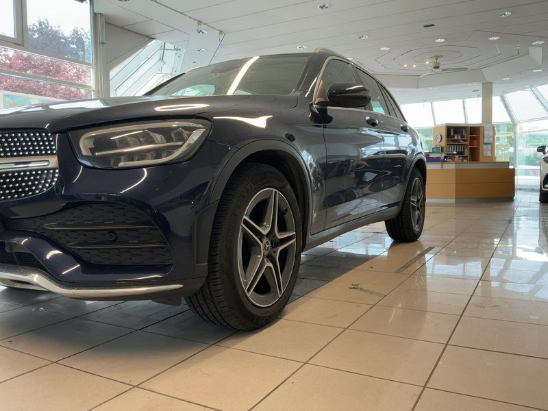Mercedes-Benz GLC-Klasse GLC 220 d 4Matic AMG Line 2020 – снимка 2
