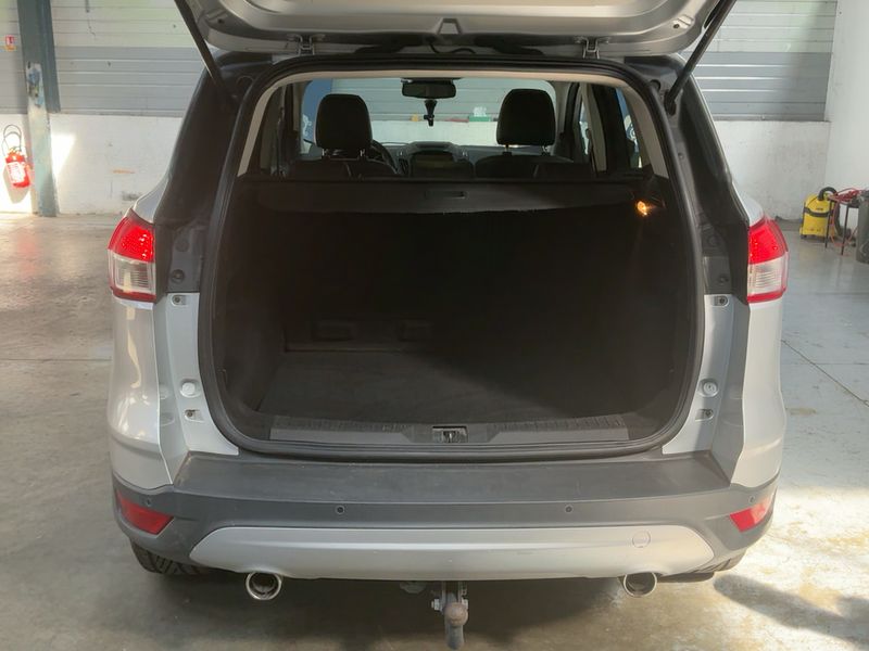 Ford Kuga 2.0 TDCi Titanium 2015 – снимка 15