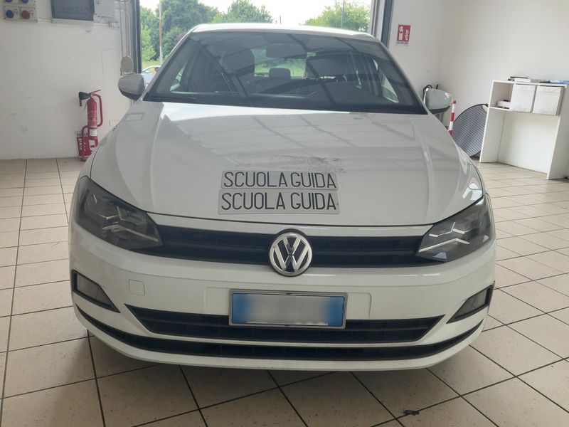 Volkswagen Polo 1.6 TDI Trendline 2018 – снимка 14
