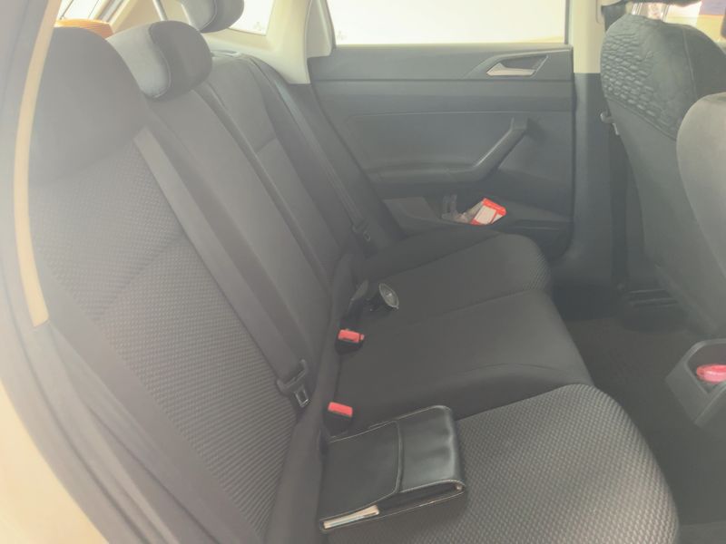 Volkswagen Polo 1.6 TDI Trendline 2018 – снимка 19