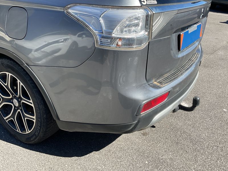 Mitsubishi Outlander 2.2 DI-D Instyle ClearTec 4WD 2016 – снимка 39