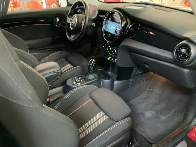 MINI Cooper SE Essential Trim 2021 – снимка 16